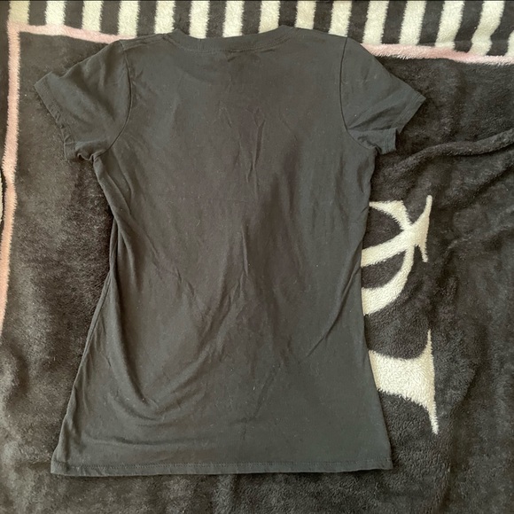 We love fine Steven universe T-shirt size small - Picture 3 of 3